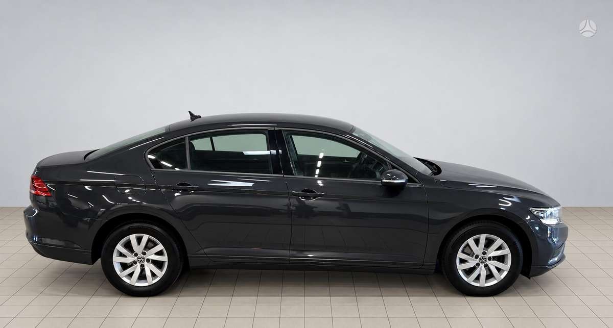 Volkswagen Passat - 3