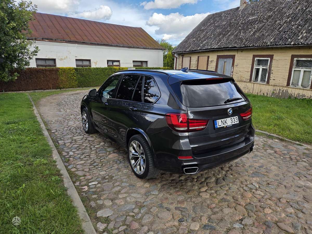 BMW X5 - 6