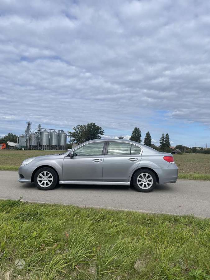 Subaru Legacy - 4