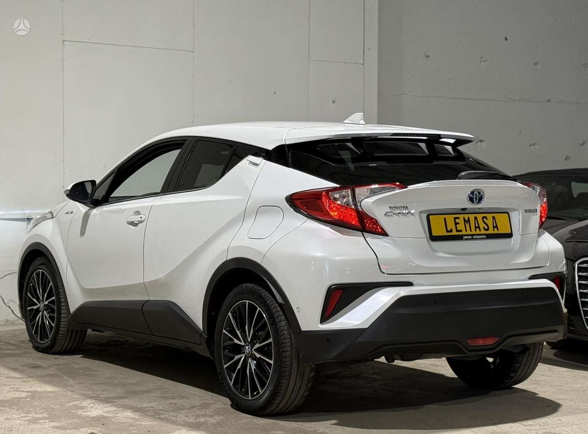 Toyota C-HR - 5