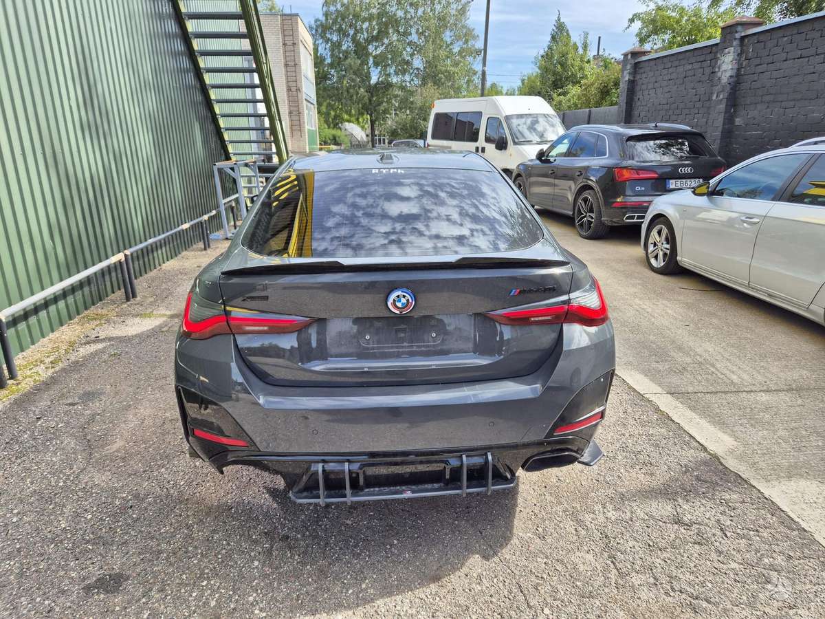 BMW M440, 3.0 l., hatchback