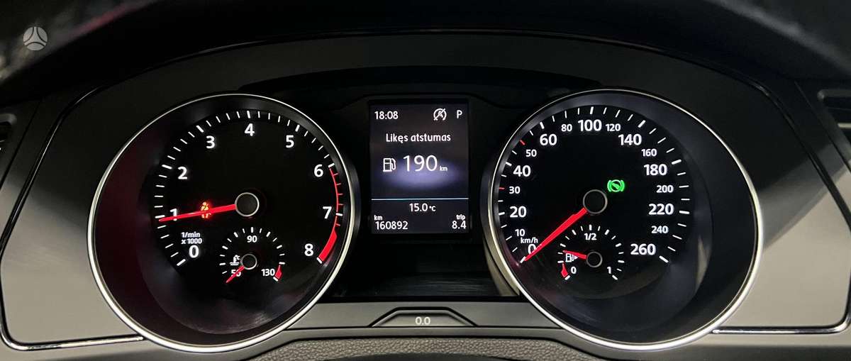 Volkswagen Passat - 9
