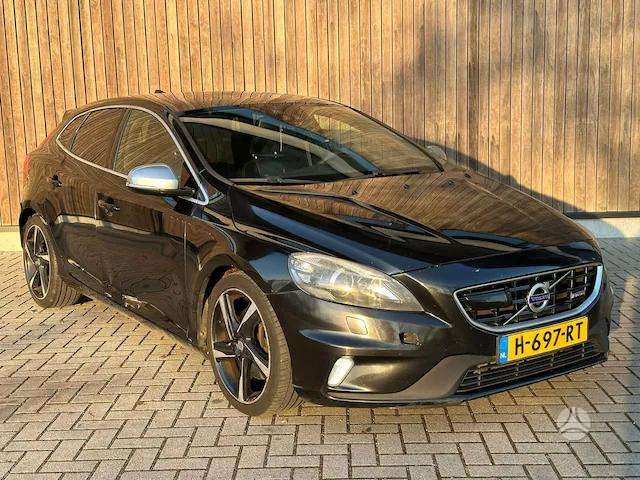 Volvo V40, 2.0 l., Хэтчбек