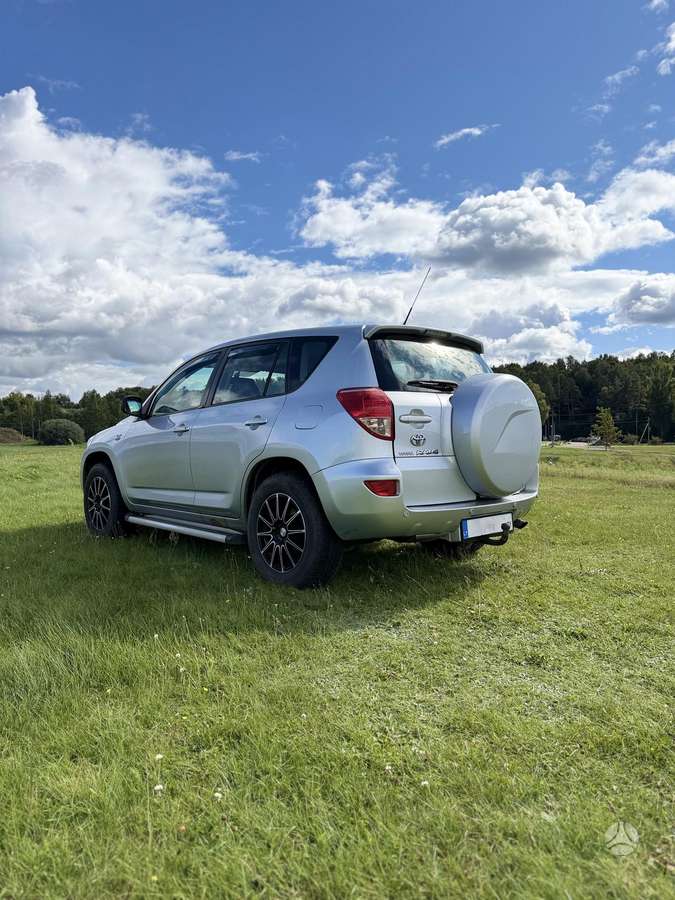 Toyota RAV4 - 3