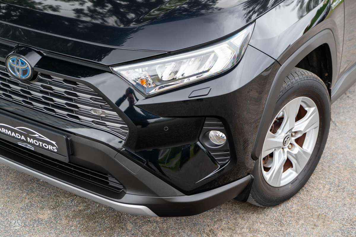Toyota RAV4 - 7
