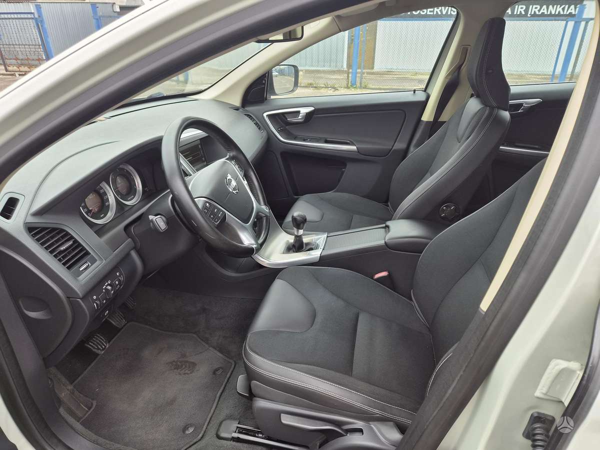 Volvo XC60 - 8