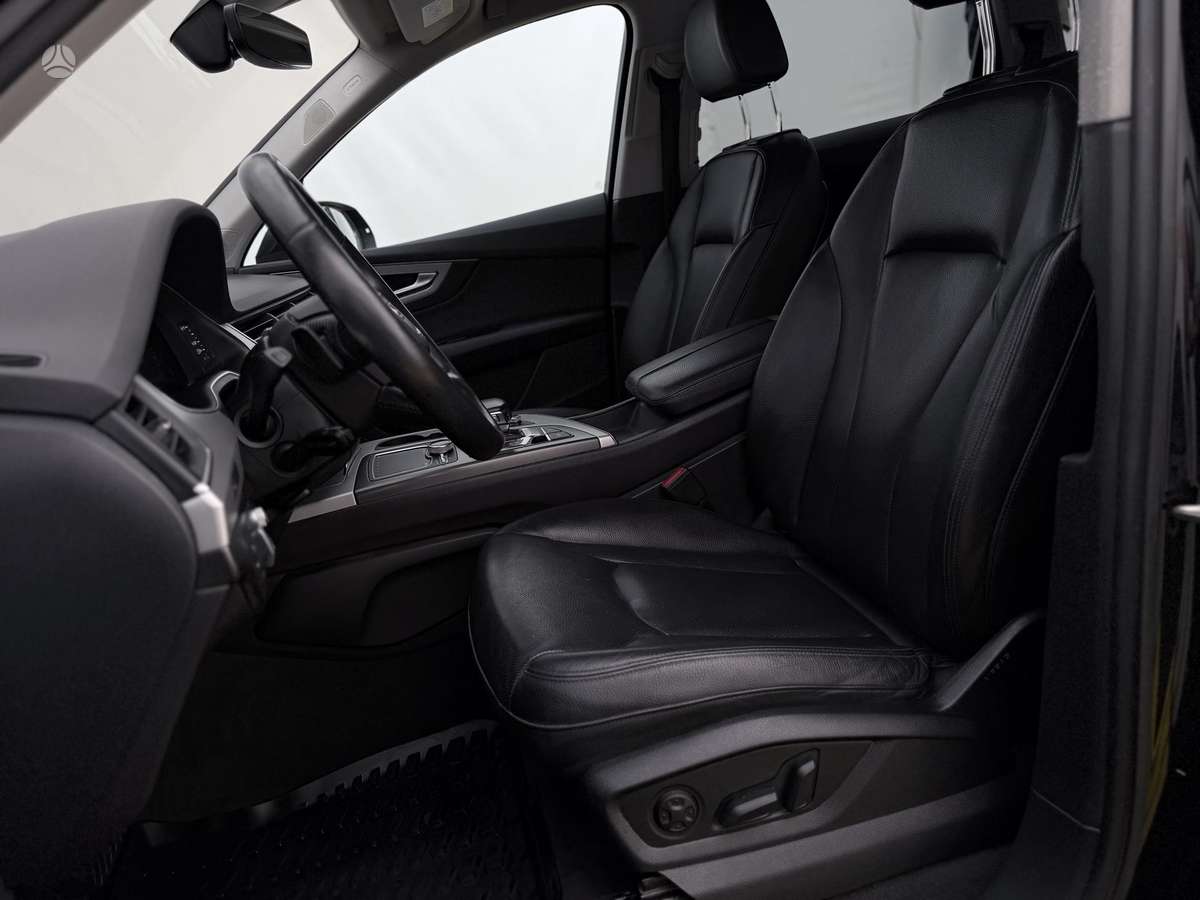 Audi Q7 - 10