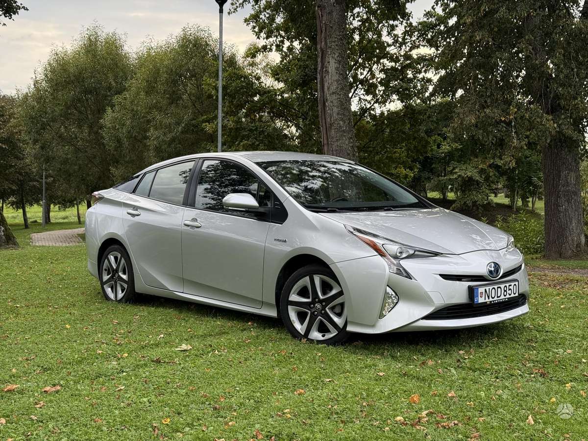 Toyota Prius - 1