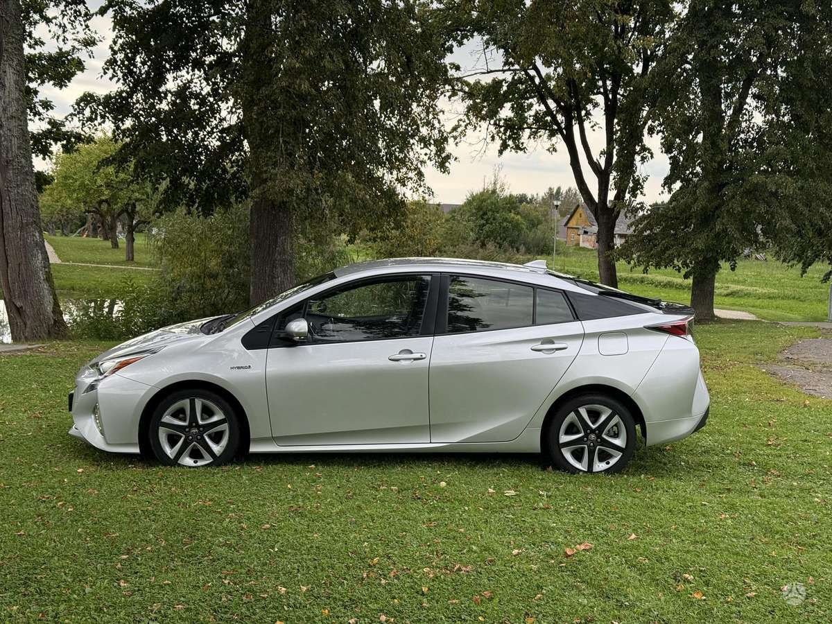 Toyota Prius - 7