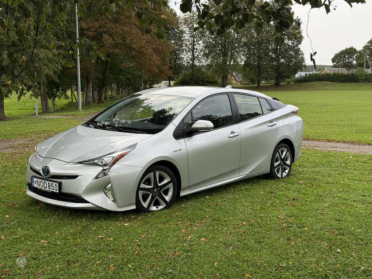 Toyota Prius - 2
