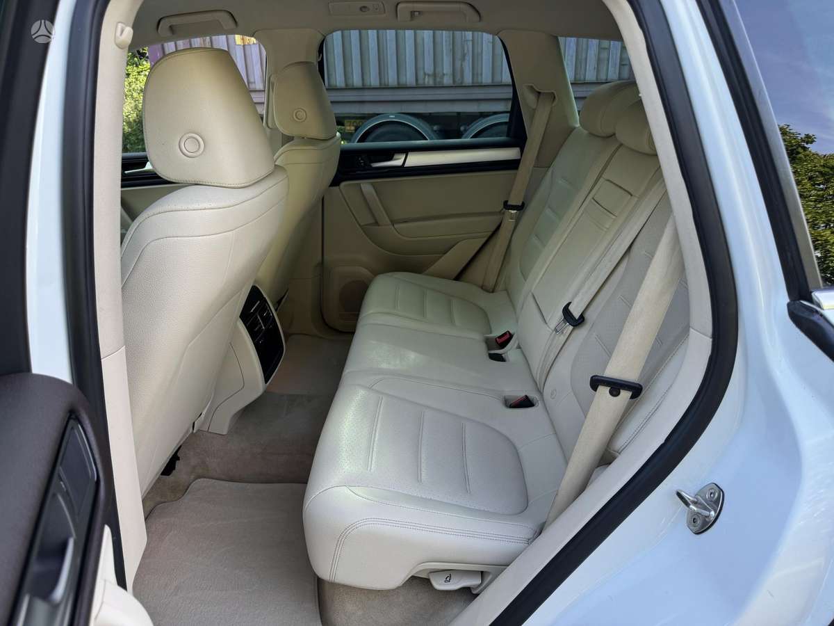Volkswagen Touareg - 6