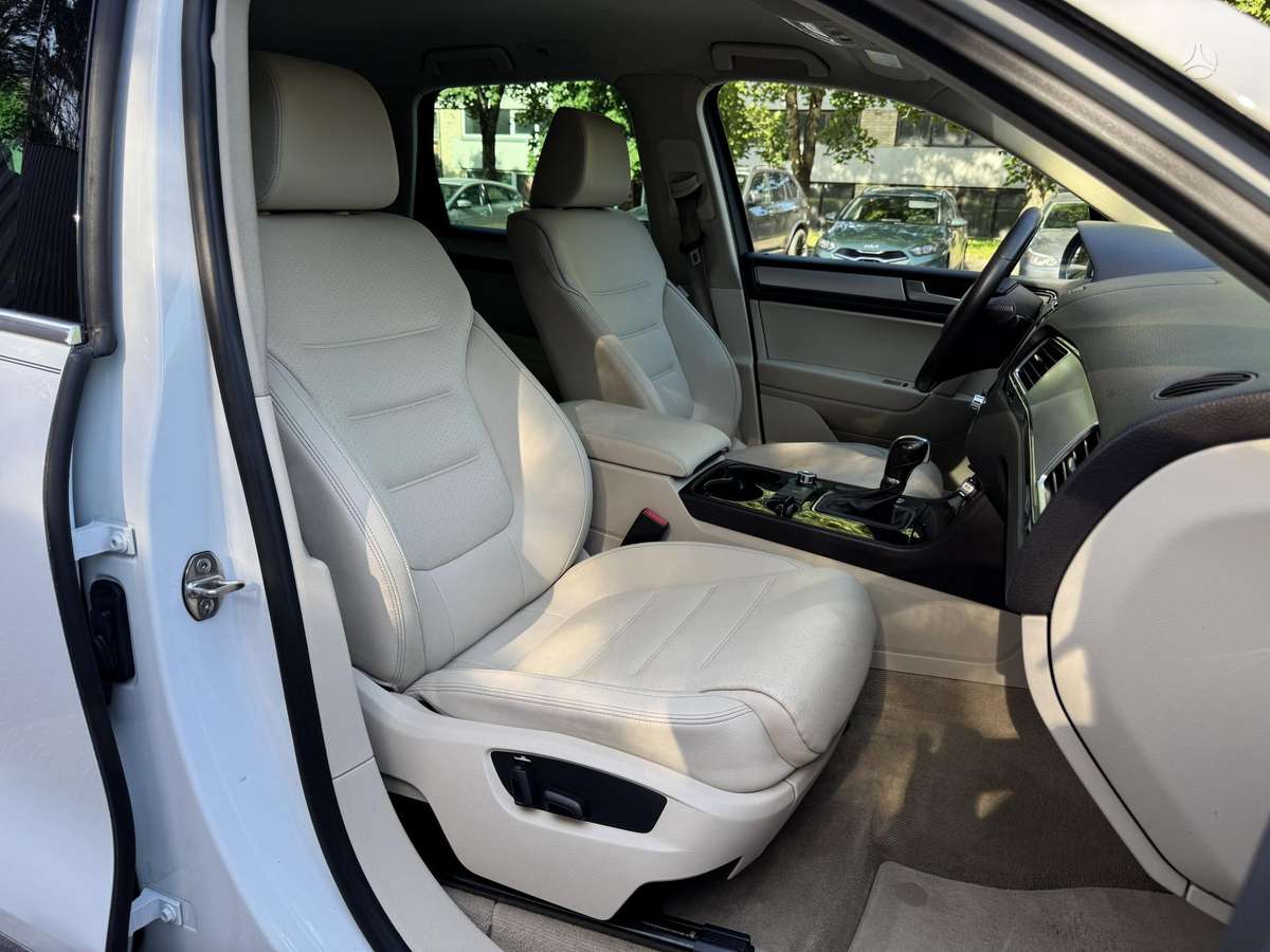 Volkswagen Touareg - 8