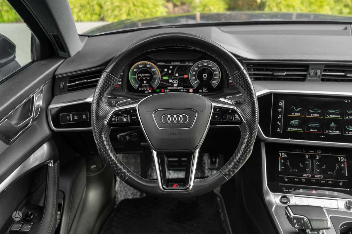 Audi A6, 2.0 l., Универсал
