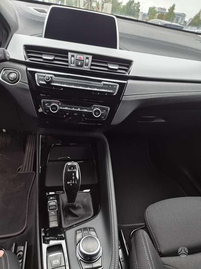BMW X2, 2.0 l., Внедорожник / Кроссовер