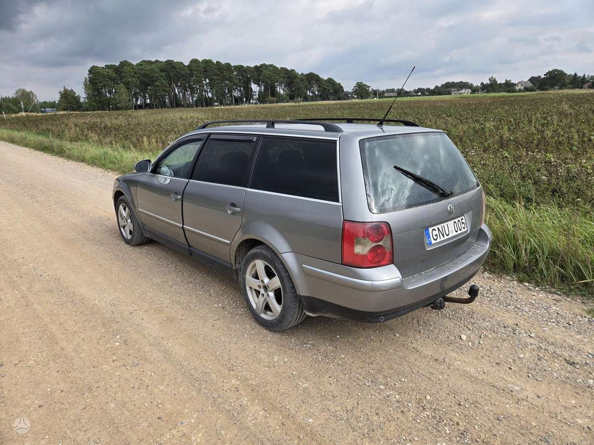 Volkswagen Passat - 2