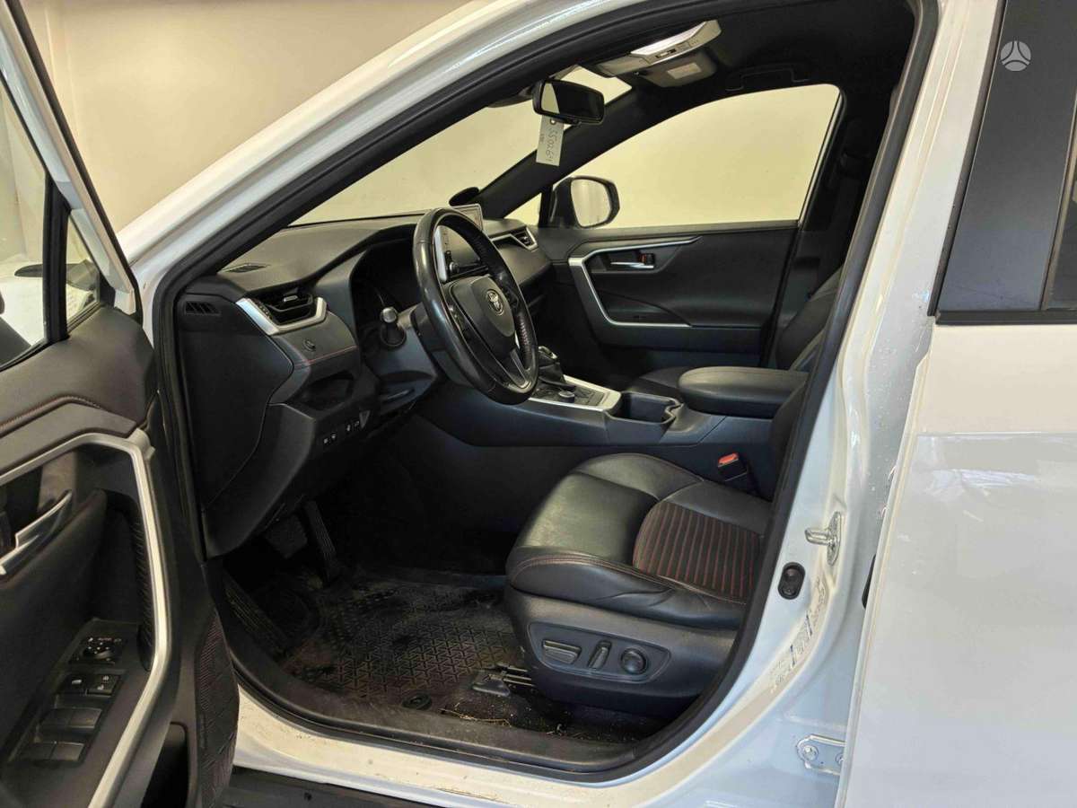 Toyota RAV4 - 7