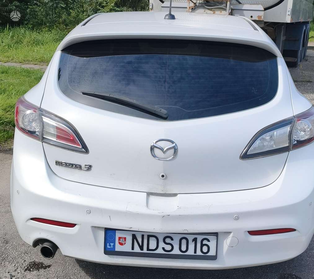 Mazda 3 - 5