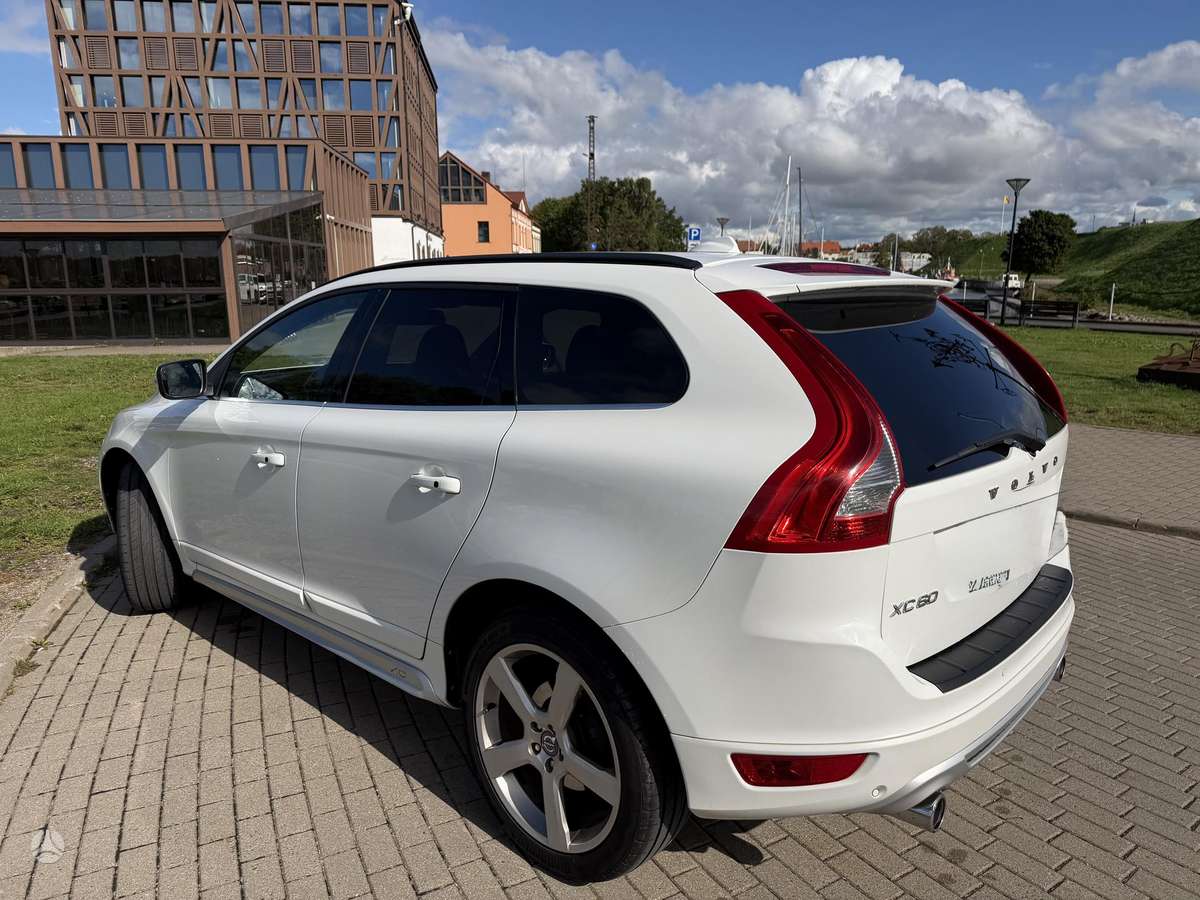 Volvo XC60 - 2