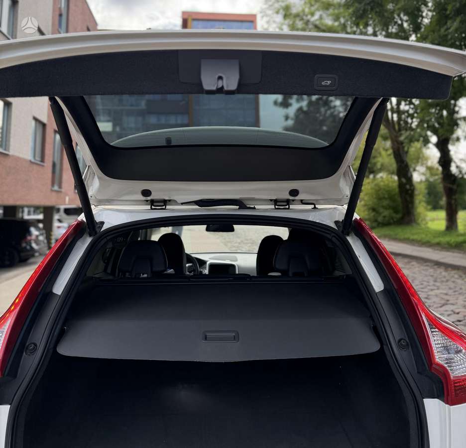 Volvo XC60 - 10