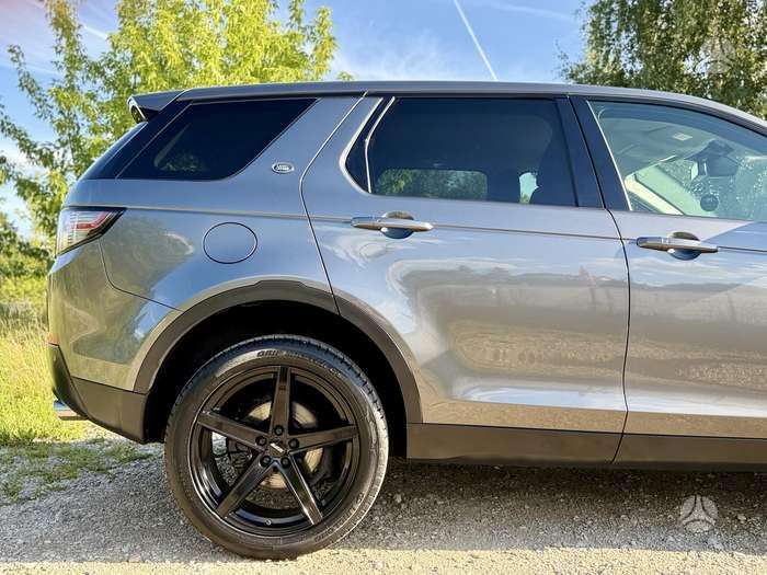 Land Rover Discovery Sport - 9