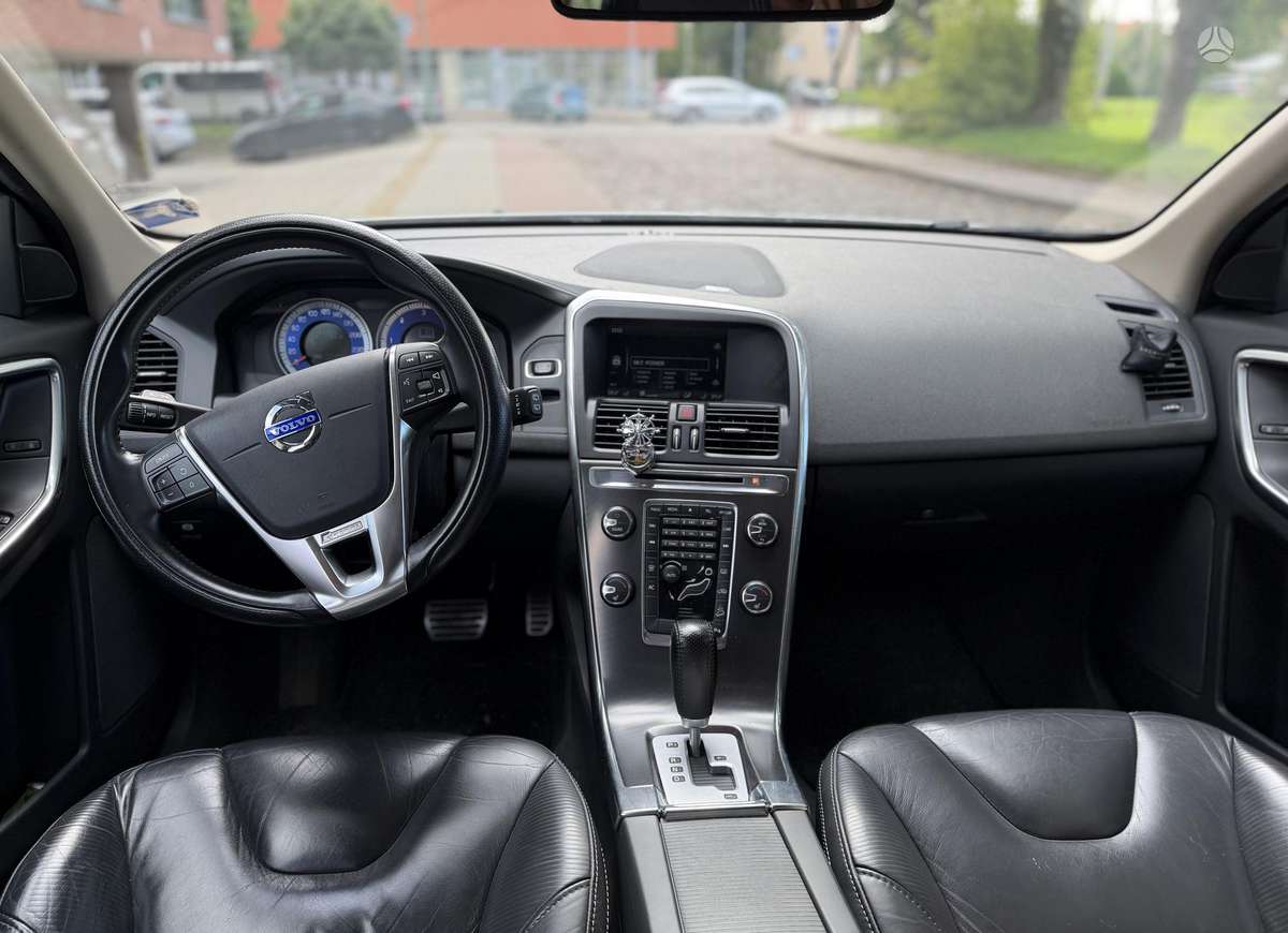 Volvo XC60 - 12