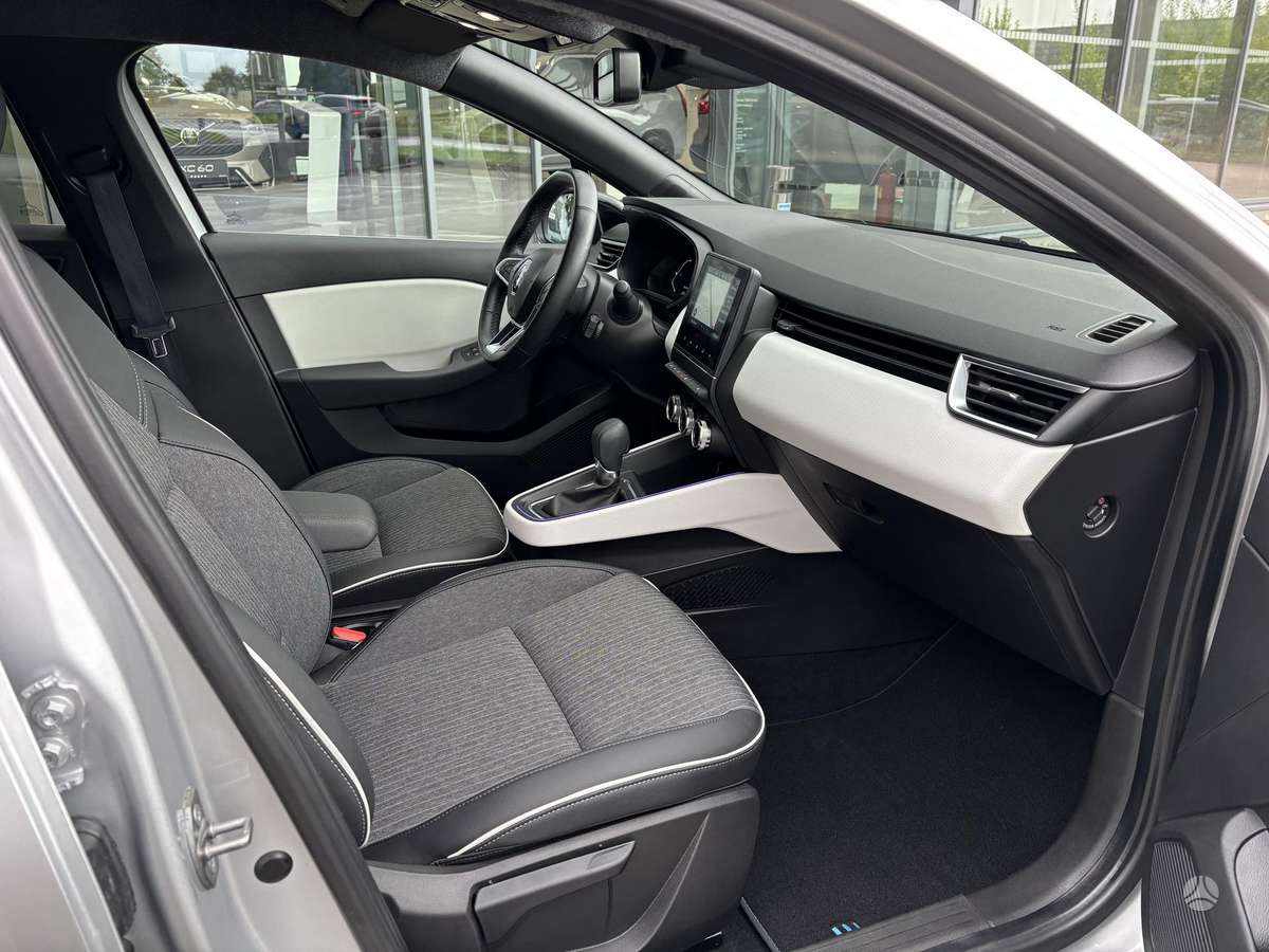 Renault Clio - 5