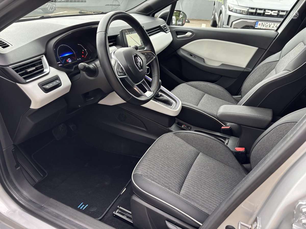 Renault Clio - 7