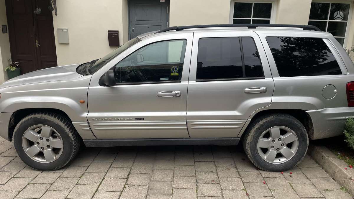 Jeep Grand Cherokee - 2