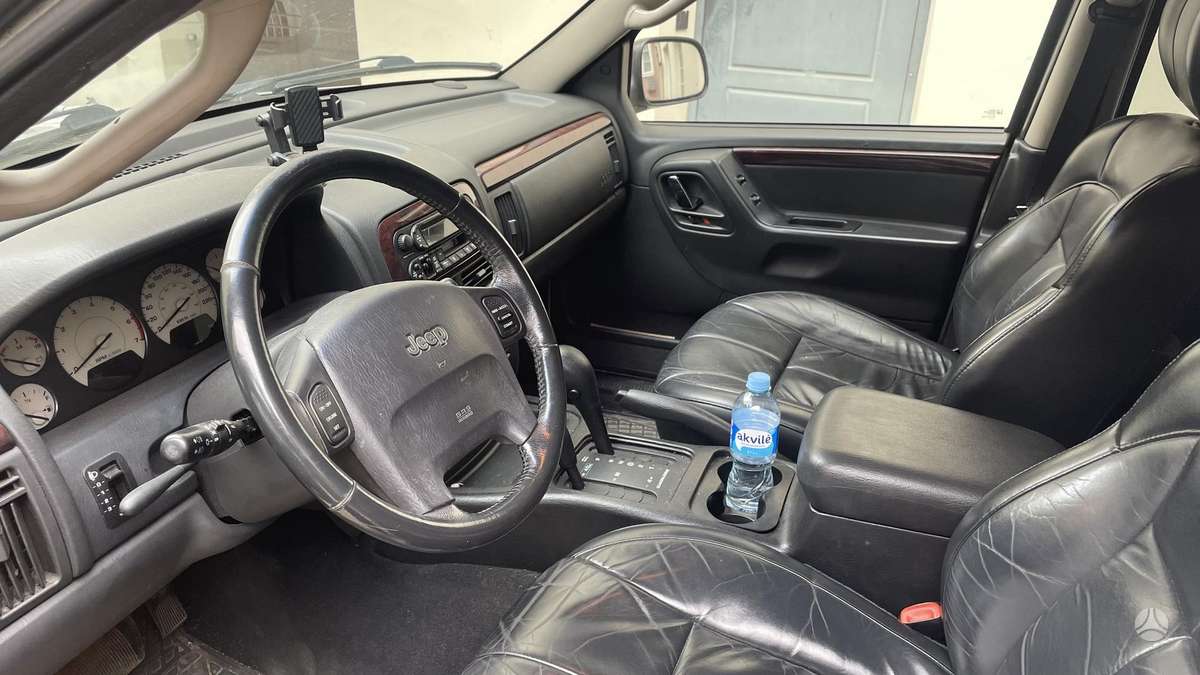 Jeep Grand Cherokee - 7