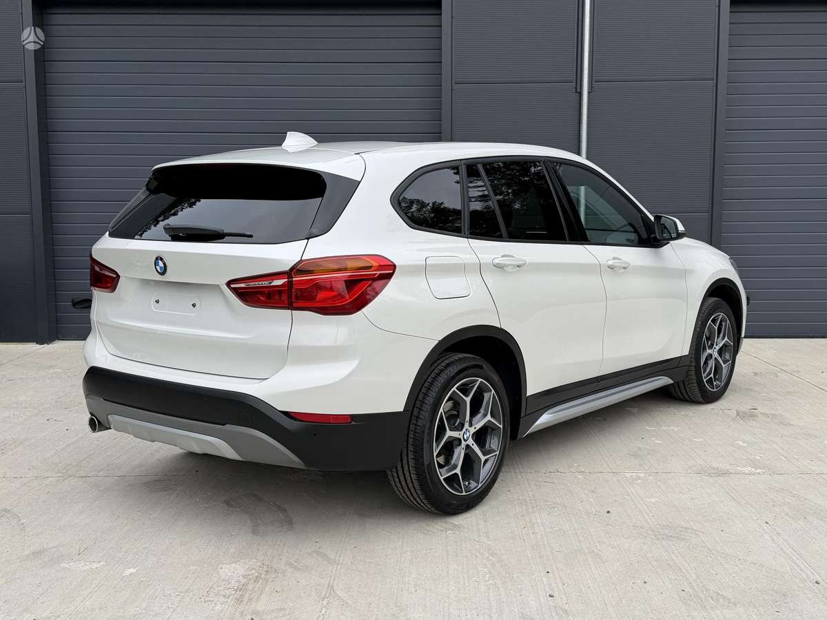 BMW X1 - 10
