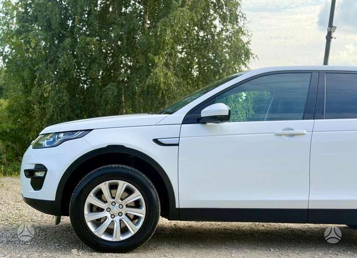 Land Rover Discovery Sport - 11