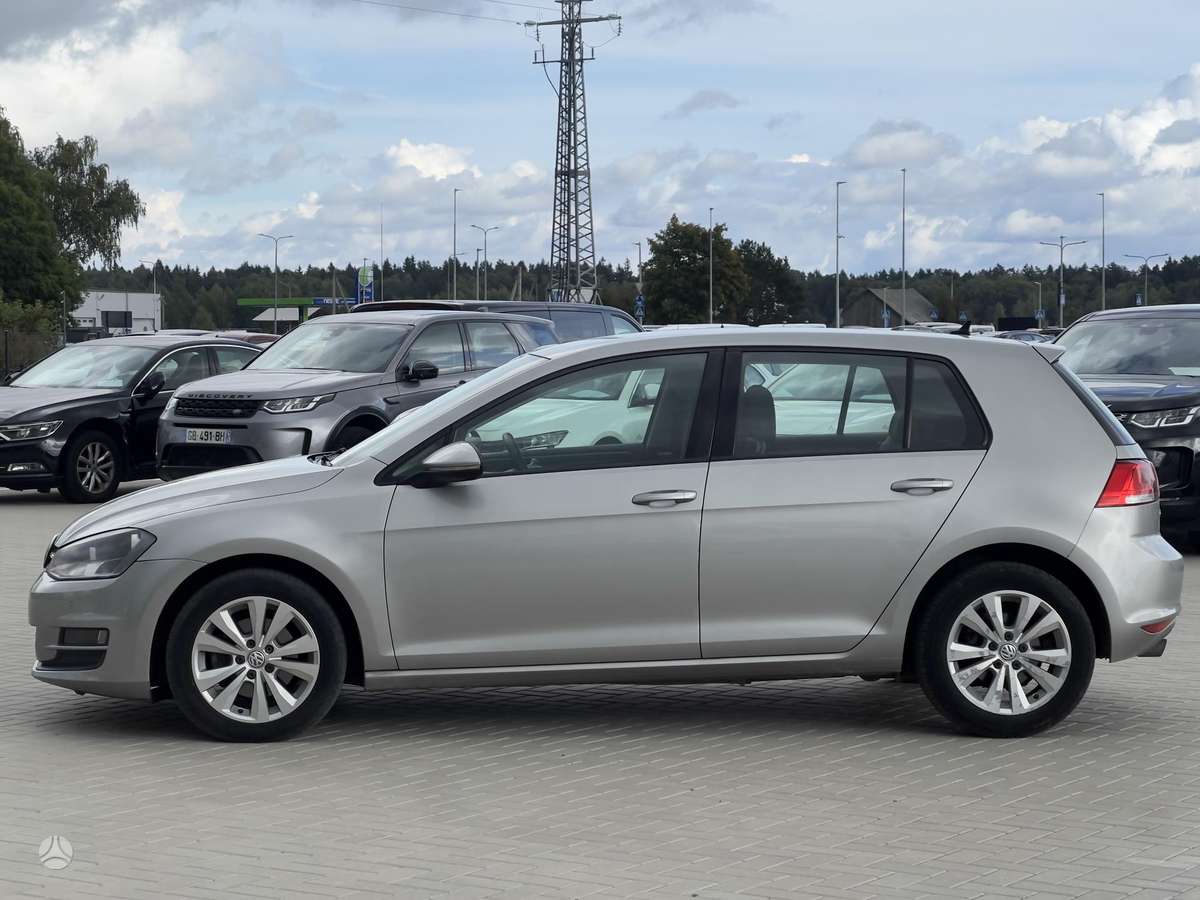 Volkswagen Golf - 4