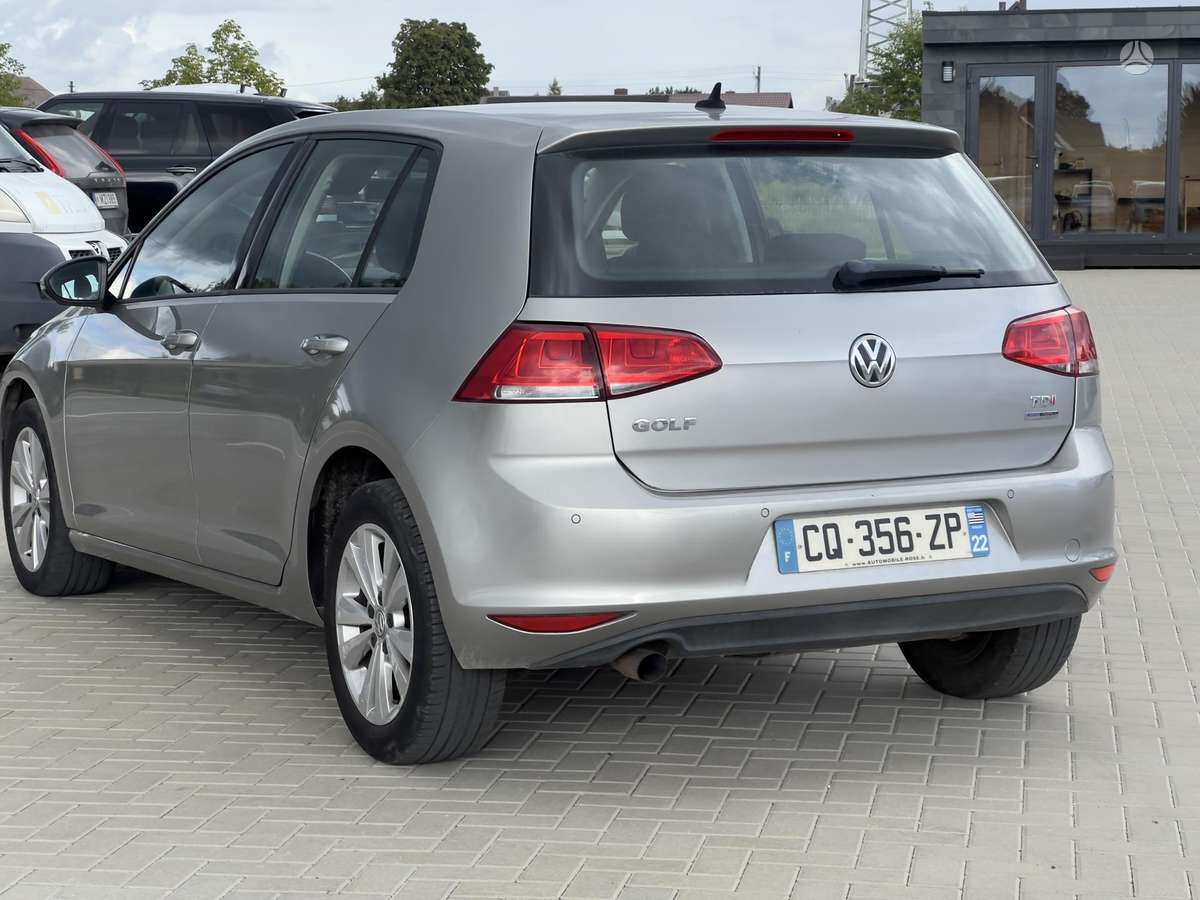 Volkswagen Golf - 7