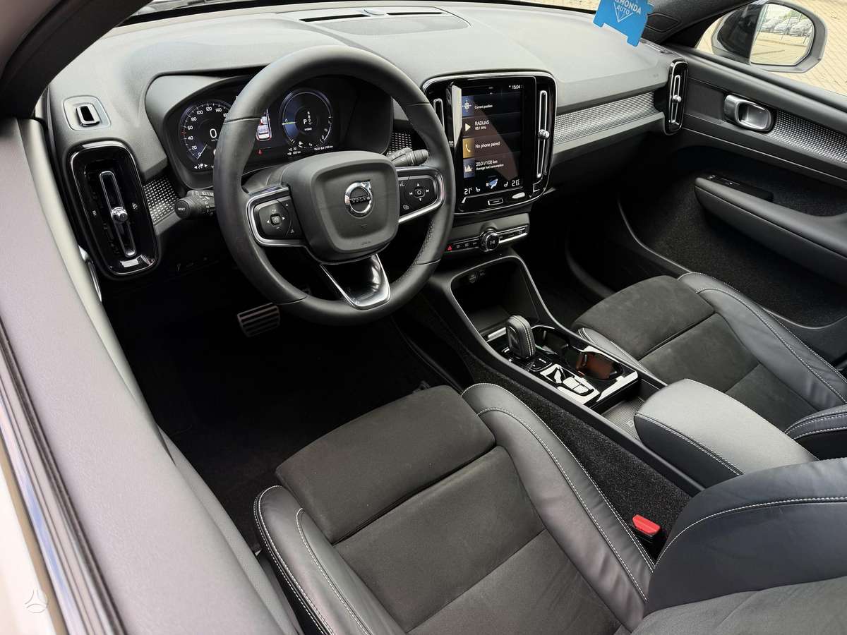 Volvo XC40 - 7