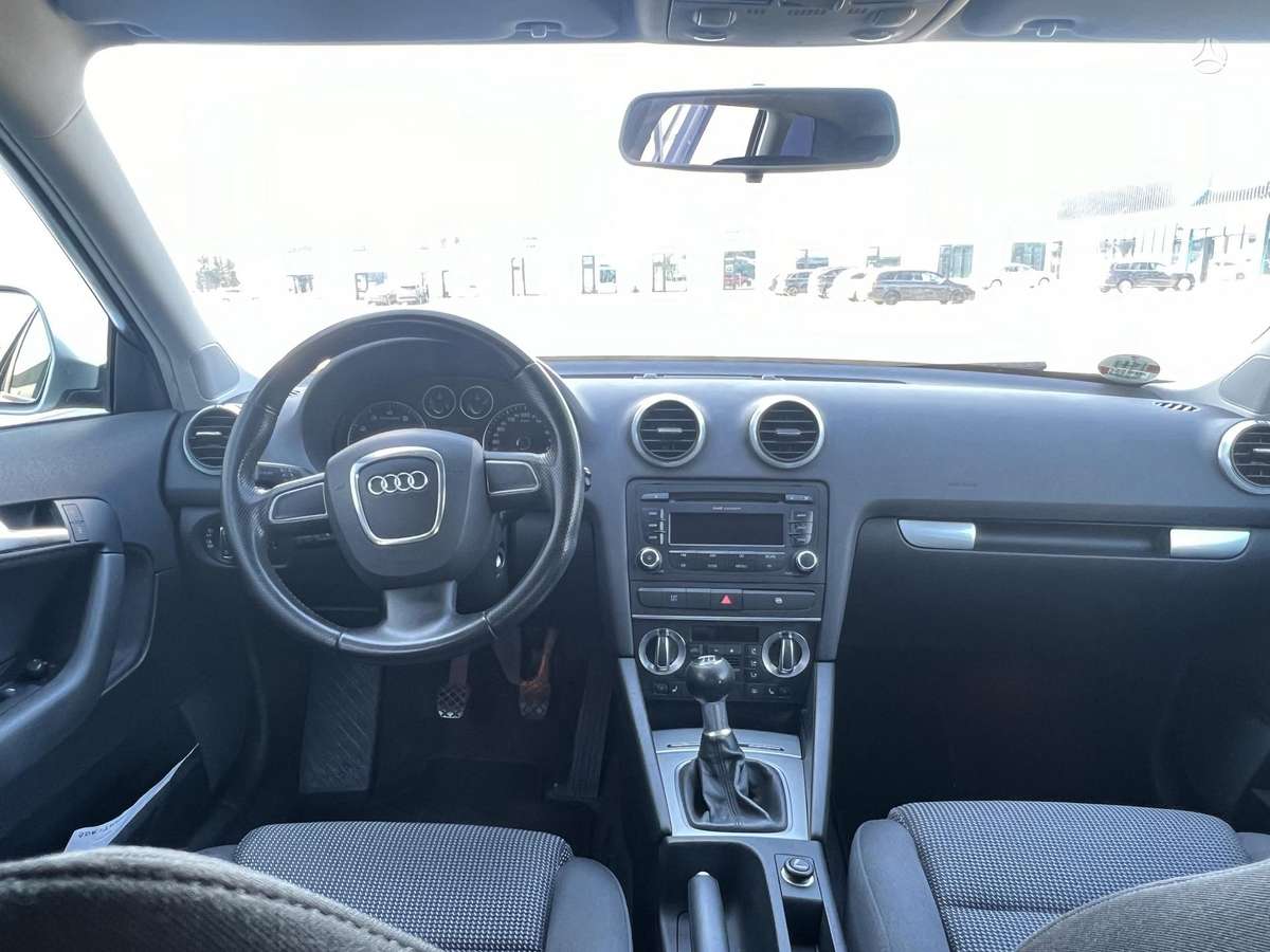 Audi A3, 1.8 l., Хэтчбек