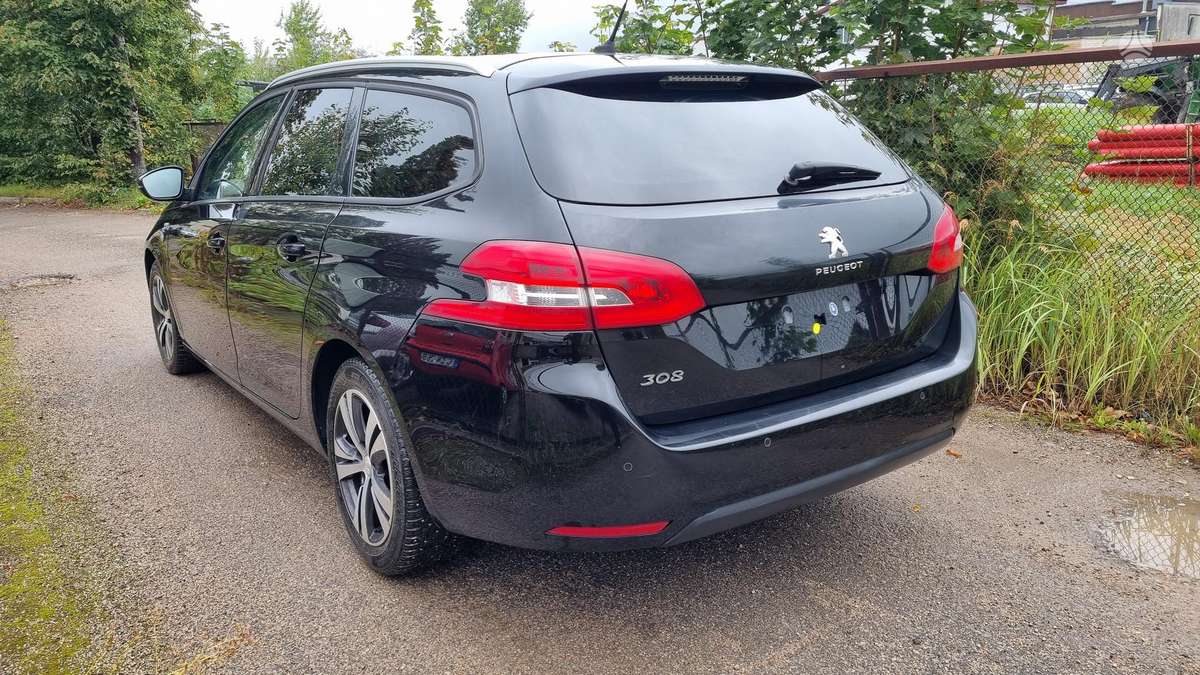 Peugeot 308 - 6