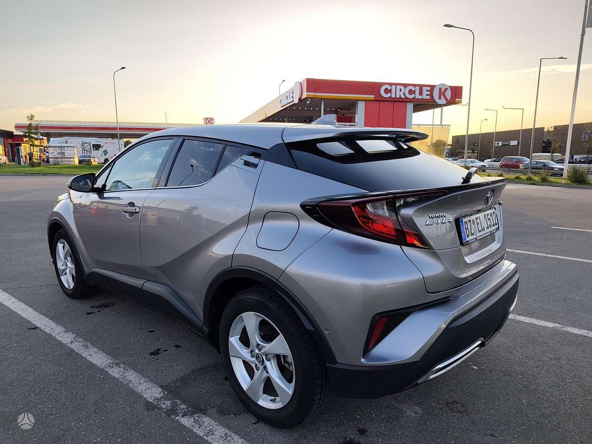 Toyota C-HR - 5