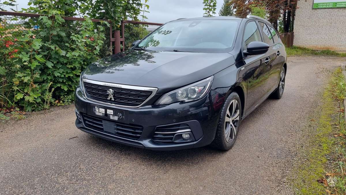 Peugeot 308 - 1