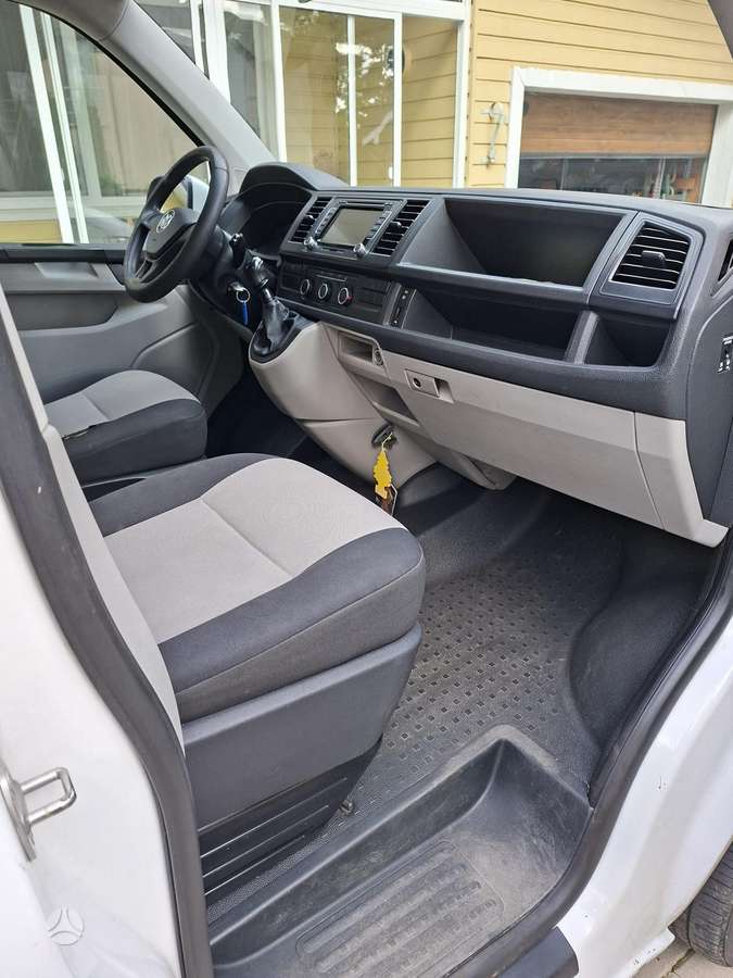 Volkswagen Transporter - 7