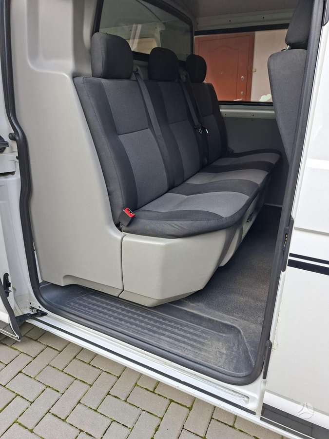 Volkswagen Transporter - 8