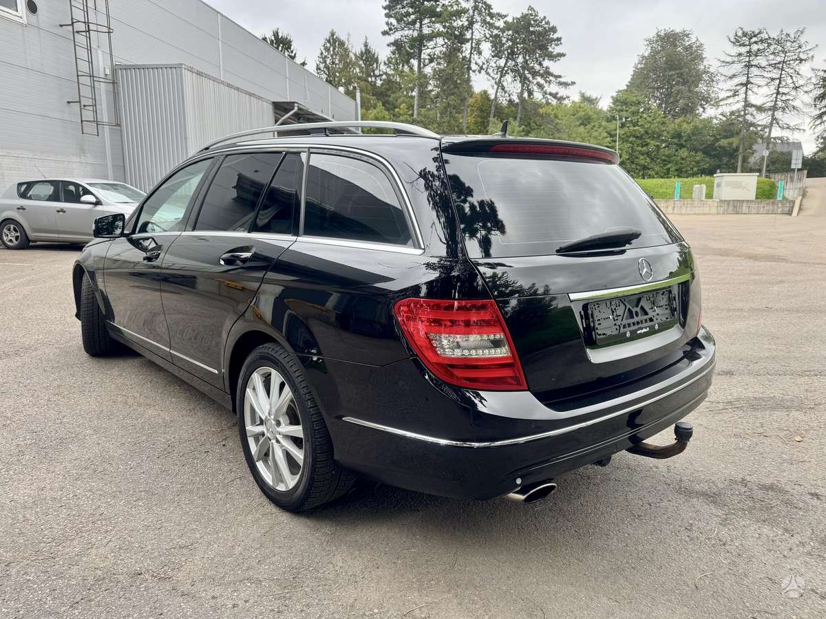 Mercedes-Benz C220 - 4