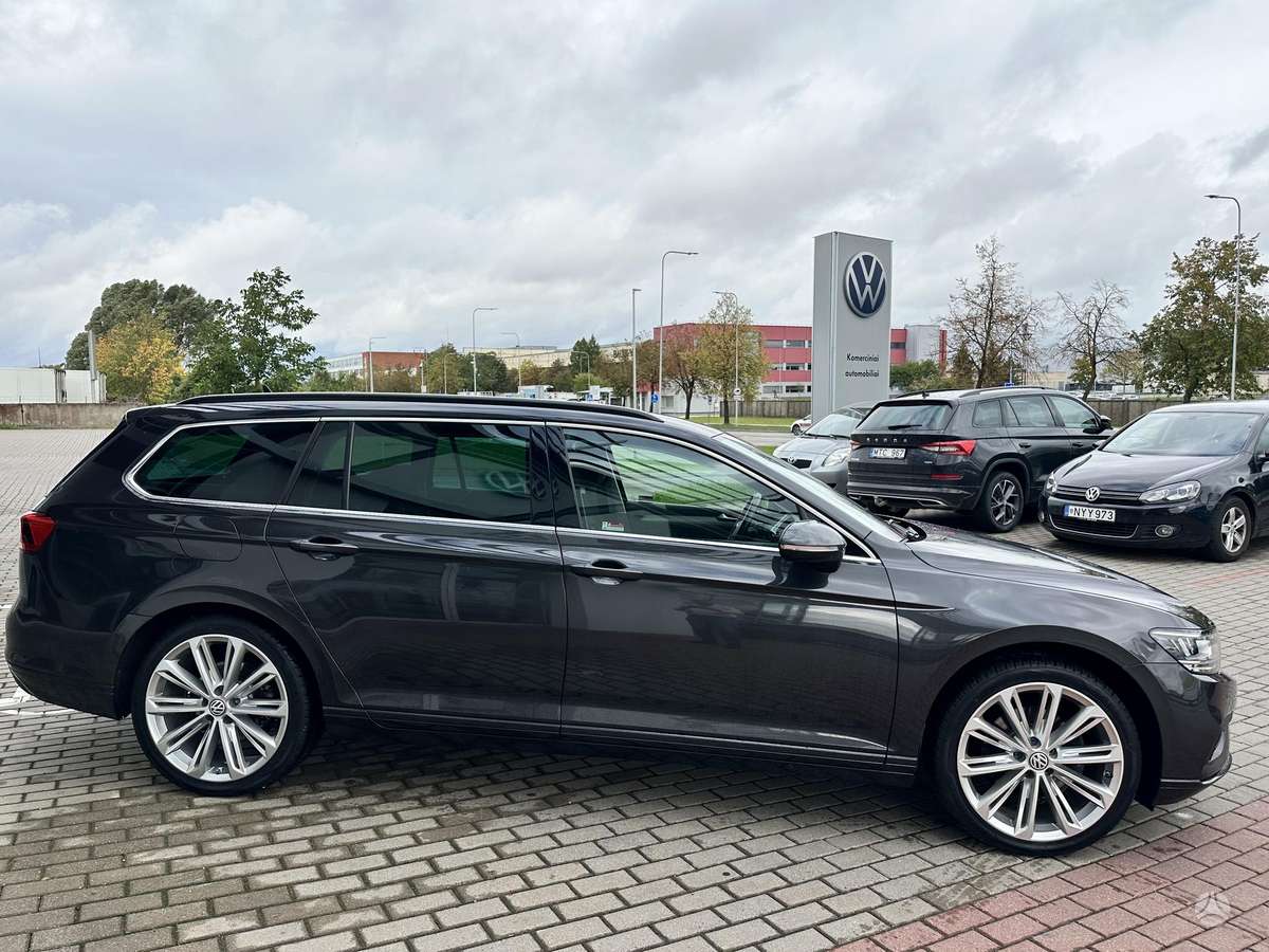 Volkswagen Passat - 4