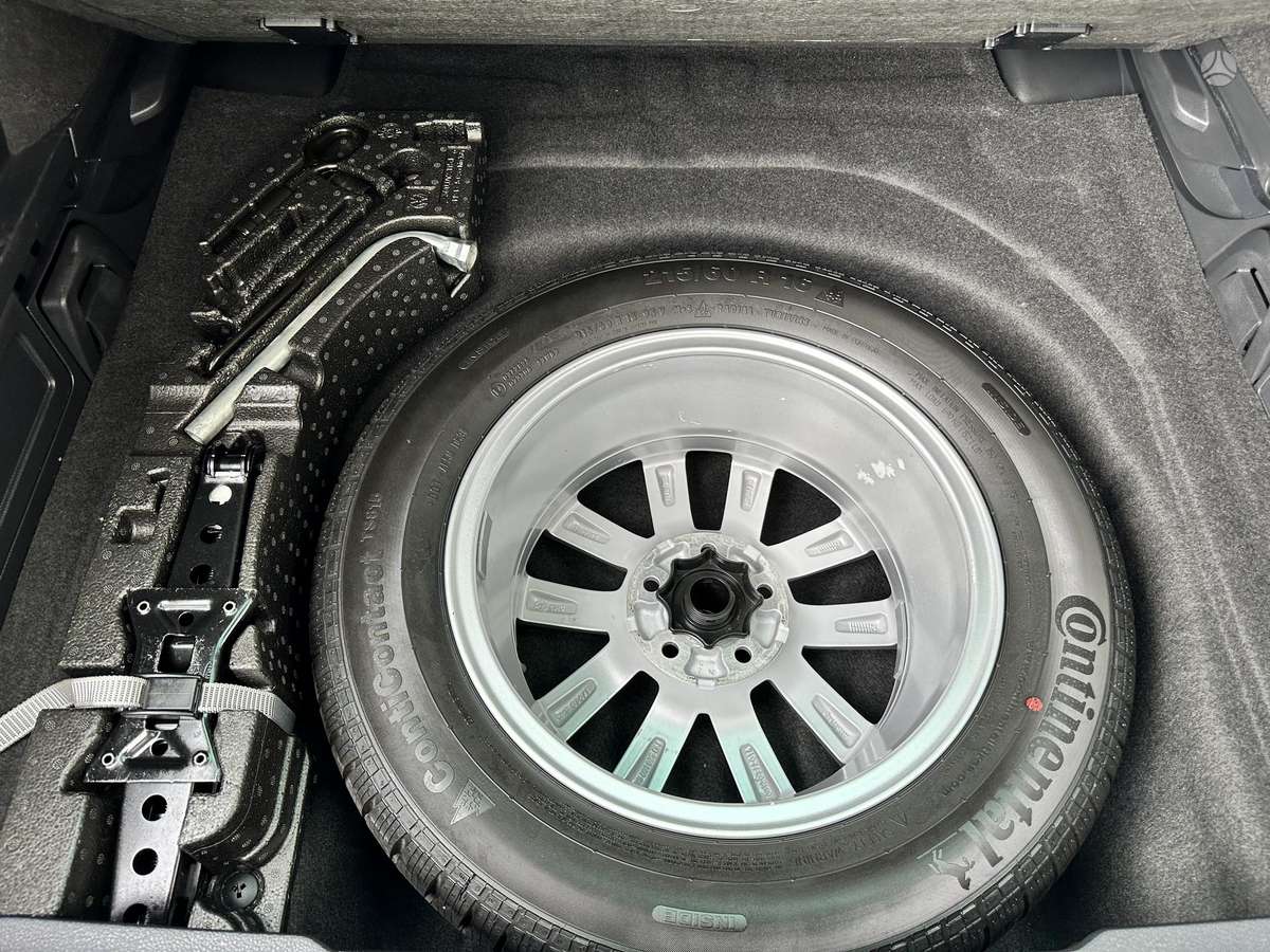 Volkswagen Passat - 9