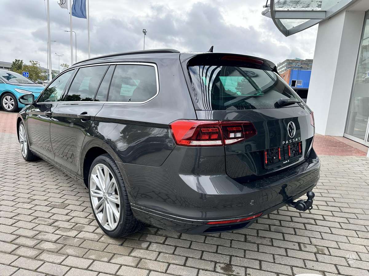 Volkswagen Passat - 12
