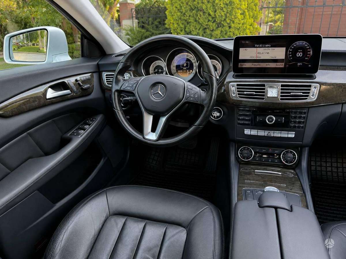 Mercedes-Benz CLS220 - 8