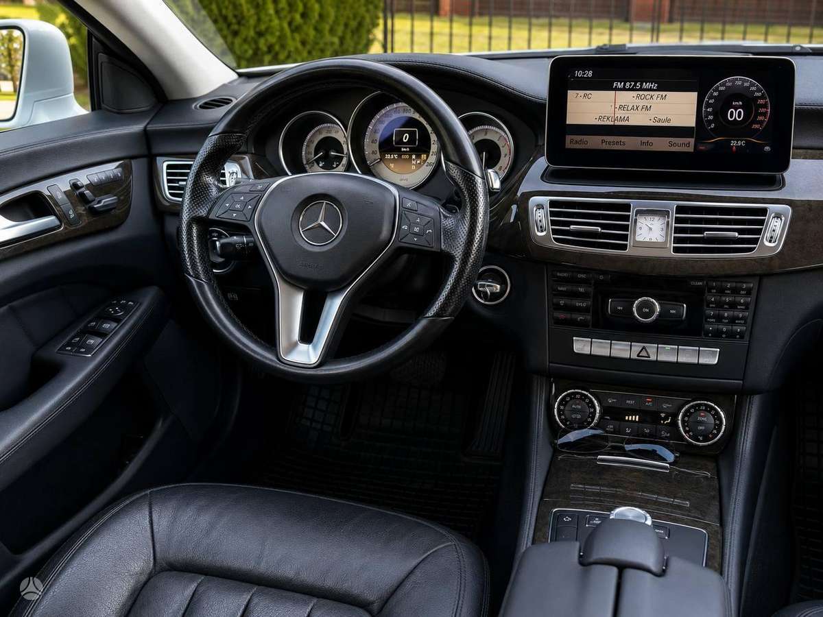 Mercedes-Benz CLS220 - 9