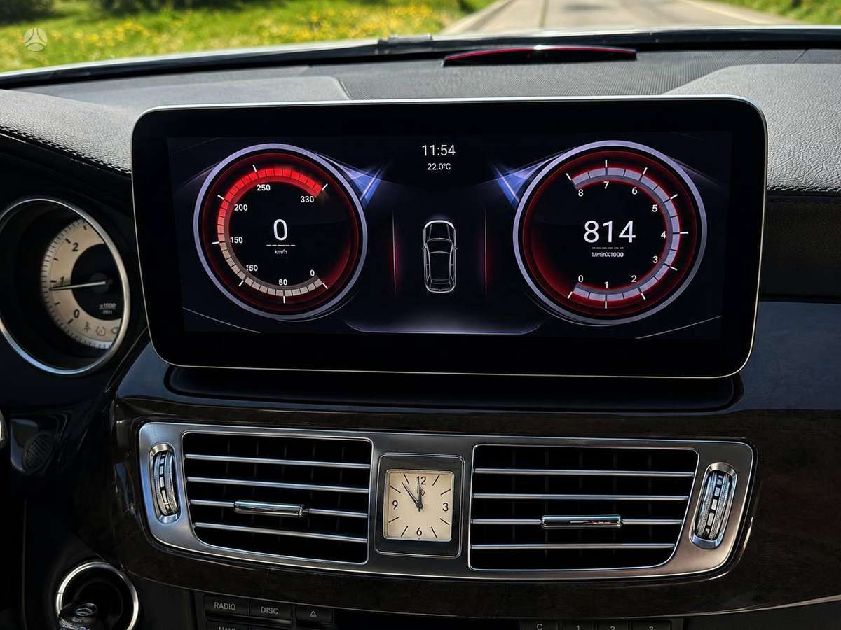 Mercedes-Benz CLS220 - 12