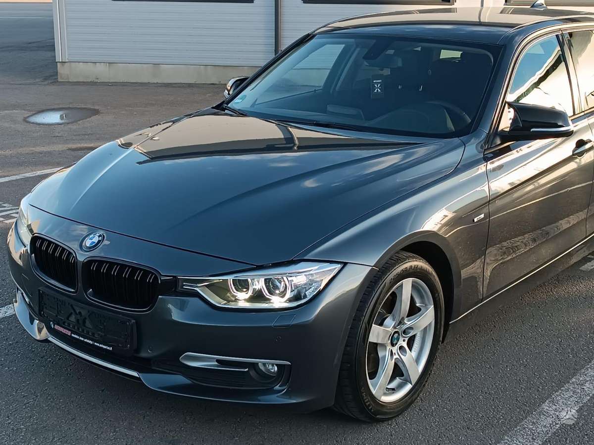 BMW 320 - 1