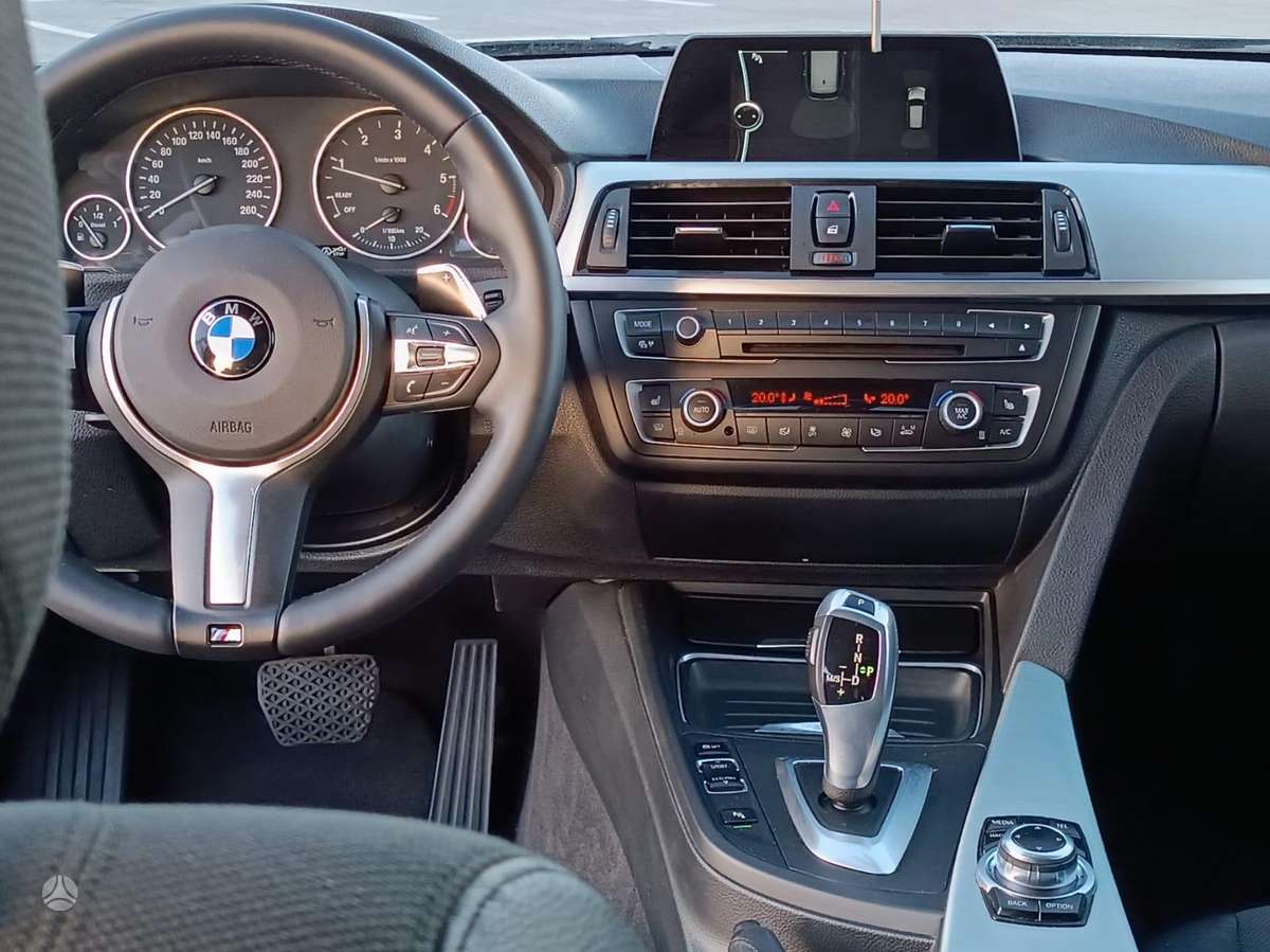 BMW 320 - 11