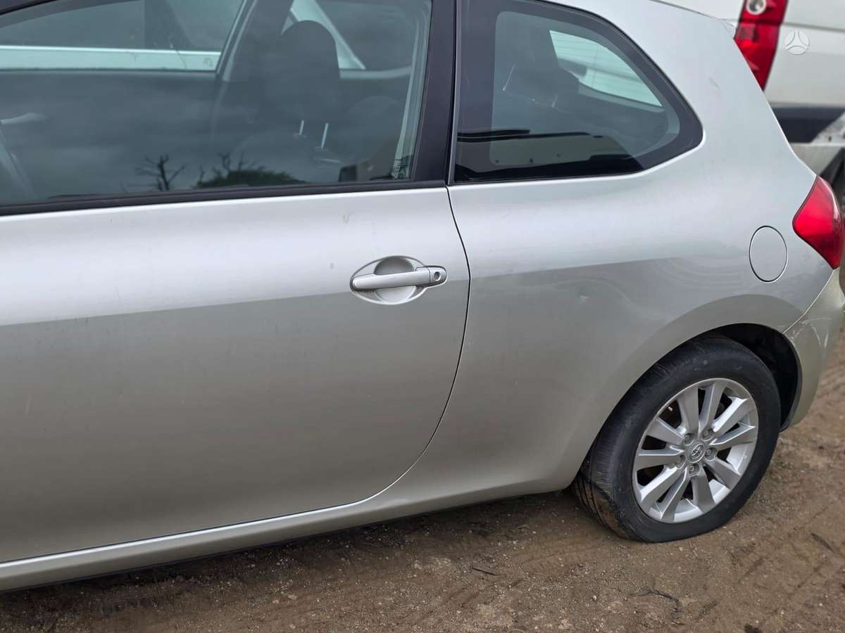 Toyota Auris for parts